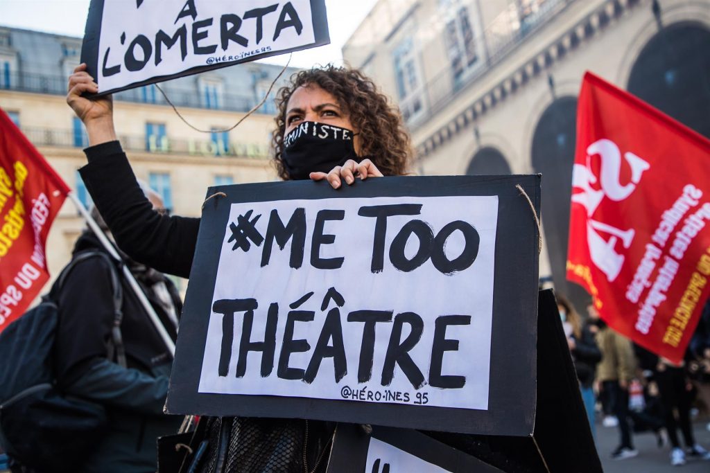 La ola de denuncia #MeTooTeatro saltó a las calles de Francia