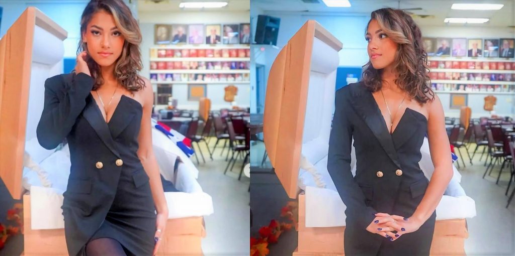 Jayne Rivera se defiende de las críticas tras posar junto al féretro abierto de su padre