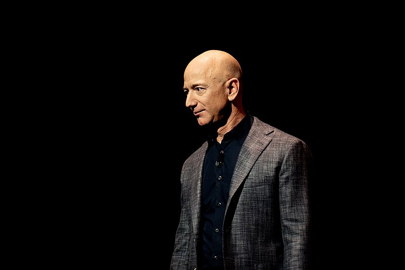 Congresistas de EEUU piden a Amazon que aclare si Bezos mintió bajo juramento