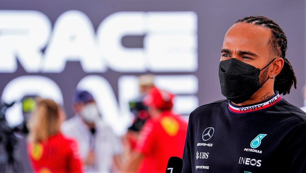 Hamilton se siente tranquilo frente a Verstappen: "Gané mi primer Mundial en el segundo año, él lleva 6"