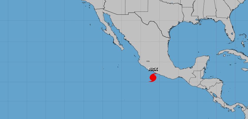 Rick sigue como huracán categoría 1 y avanza por las costas del sur de México