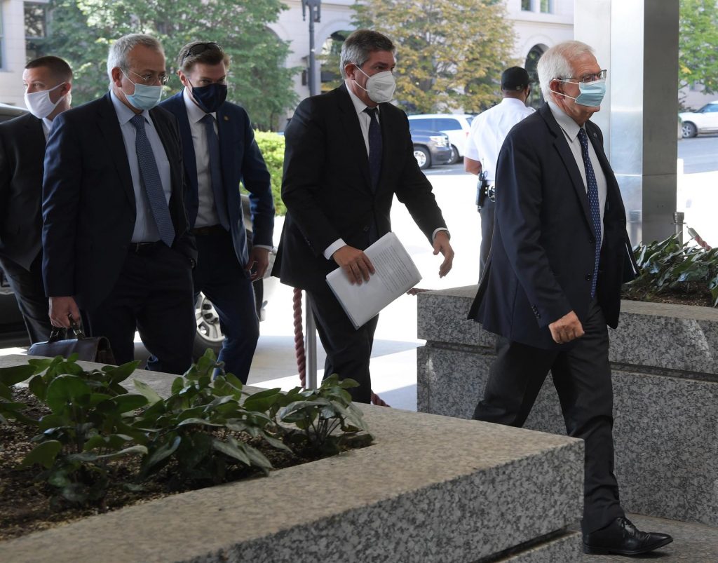 Borrell cree que hay que pasar página de cualquier malentendido con EEUU