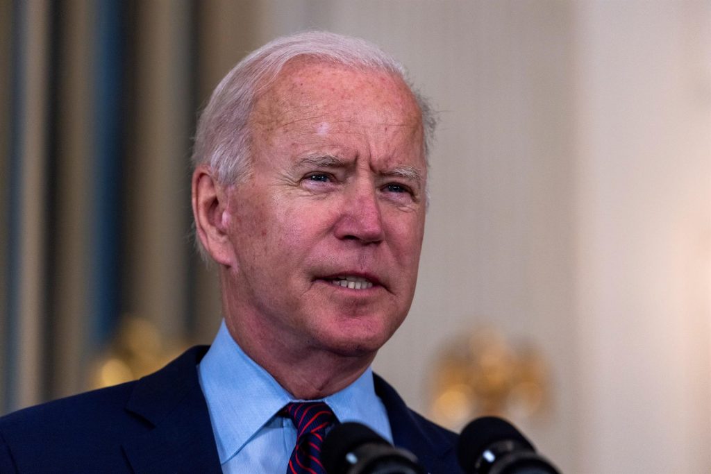 Biden anula norma de Trump que retiraba fondos a clínicas de planificación