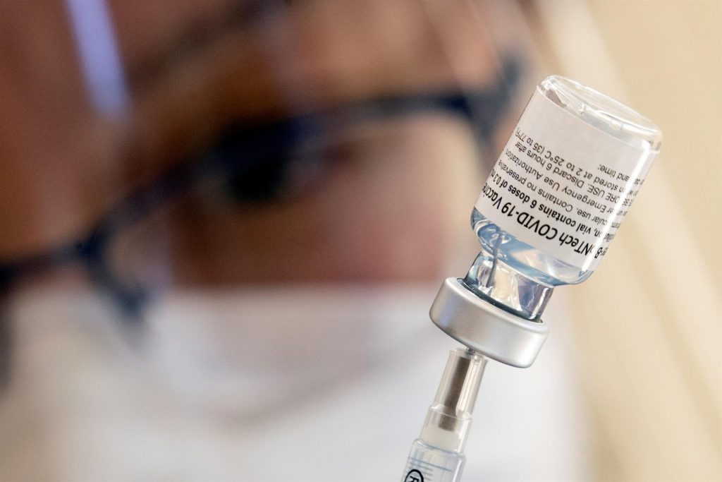 Comité científico de EEUU aconseja vacuna de Pfizer a niños de 5 a 11 años