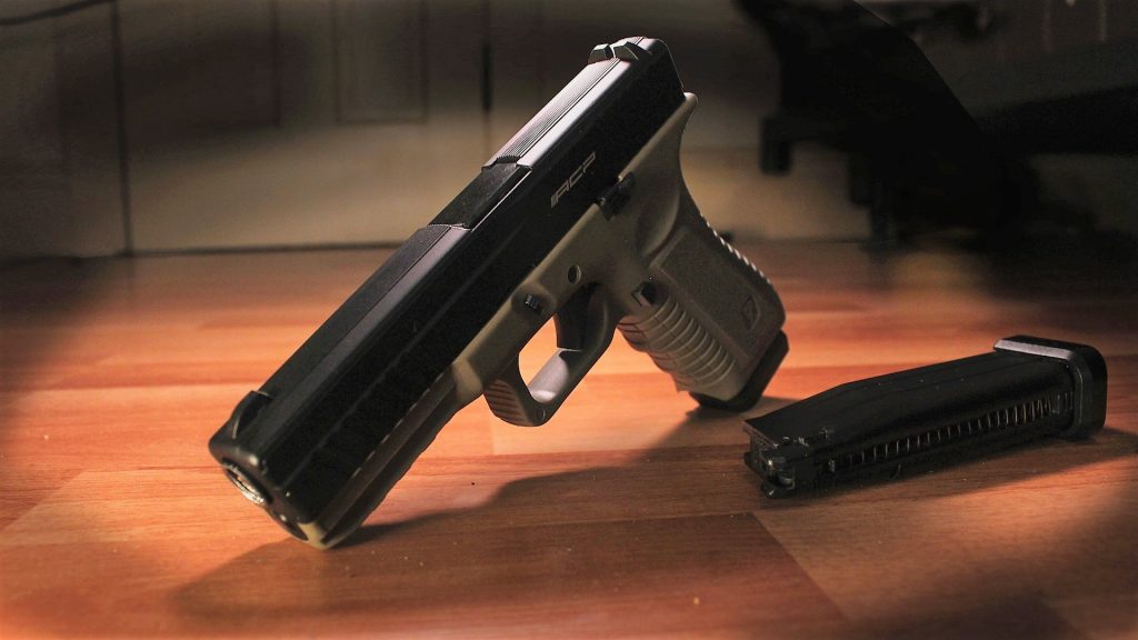 Arrestan a un hombre con una pistola cargada en el aeropuerto de Puerto Rico