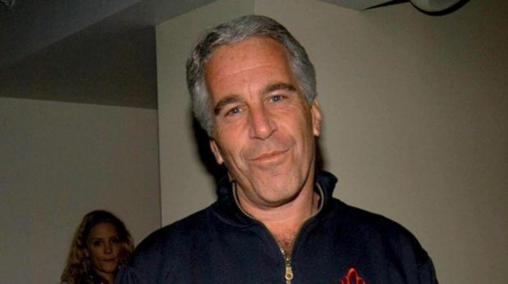 La Oficina de Prisiones de EEUU sugiere que el suicidio de Jeffrey Epstein pudo haberse previsto