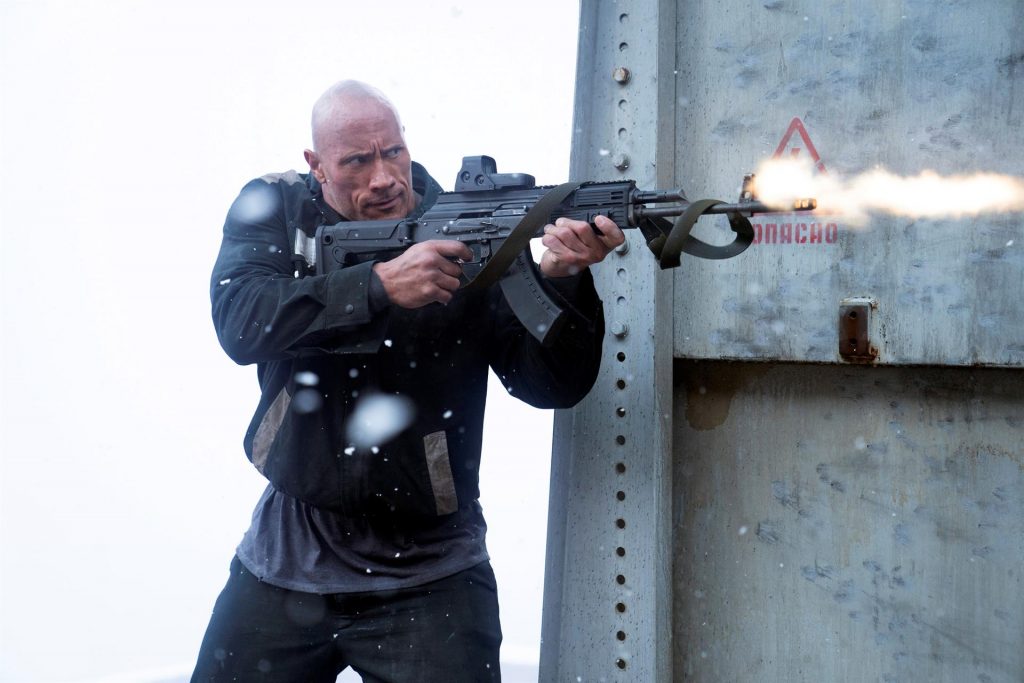 Dwayne Johnson veta las armas reales en sus rodajes tras el accidente de Alec Baldwin en Rush