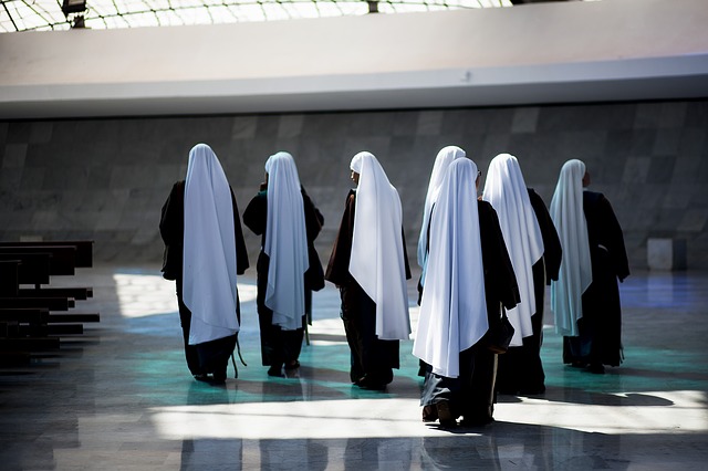 Desvelan en un libro los abusos a las monjas en conventos