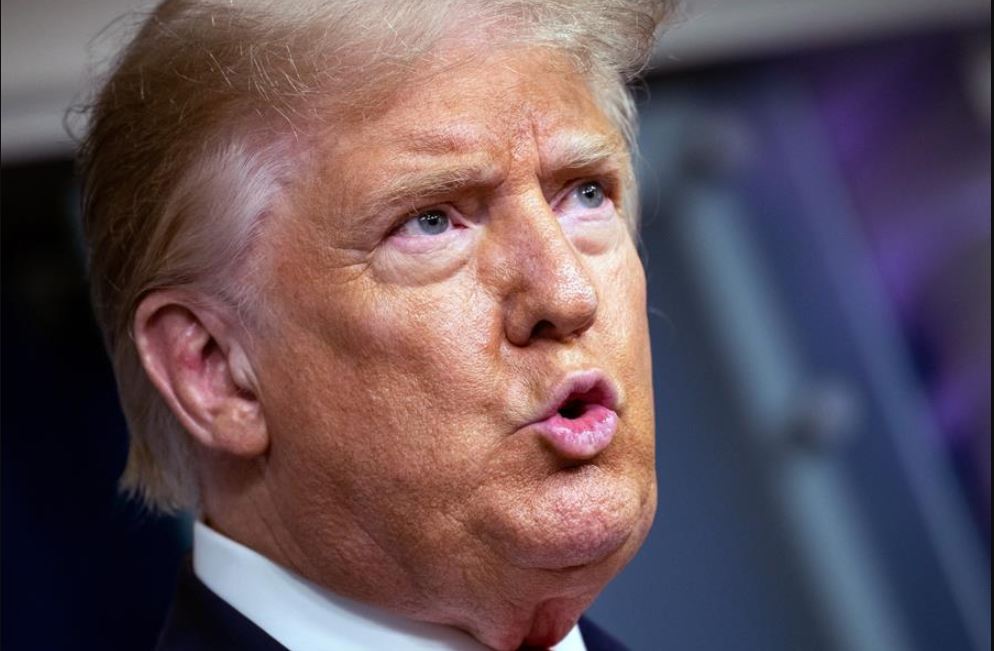 Trump apura un último intento por evitar que vean la luz los Archivos Nacionales durante el asalto al Capitolio