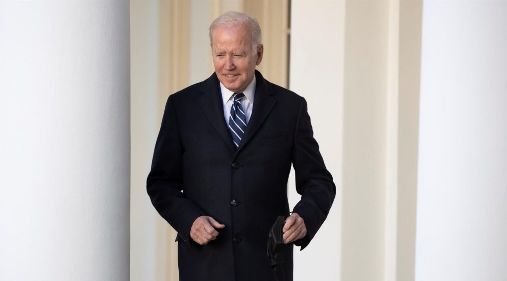 Los Biden pasan Acción de Gracias en casa de un multimillonario en una isla