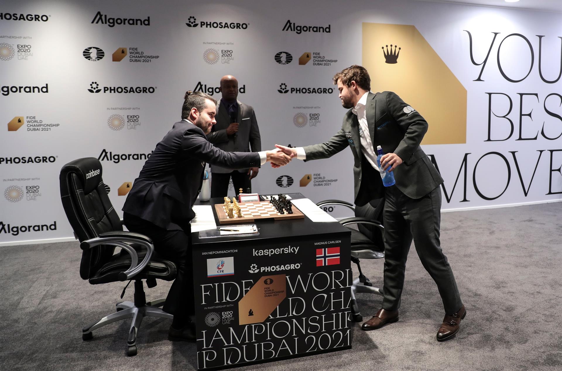 Carlsen y Nepo firman tablas en tiempo mínimo para descansar