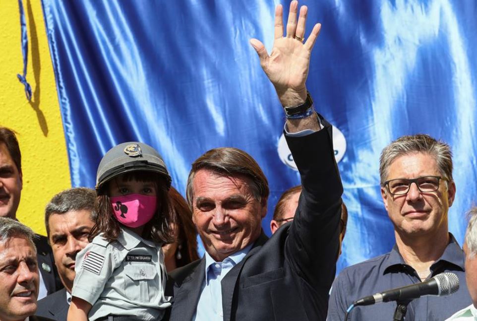 Bolsonaro festeja su elección como personalidad del año de la revista Time