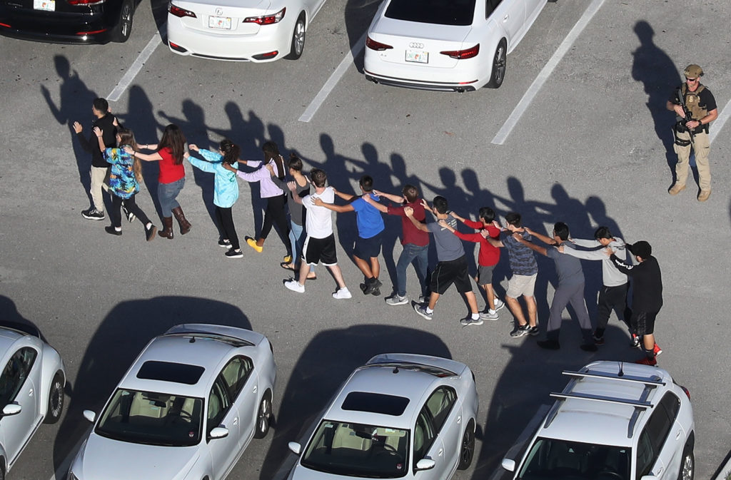 Al menos seis estudiantes detenidos en Florida por amenazas a escuelas