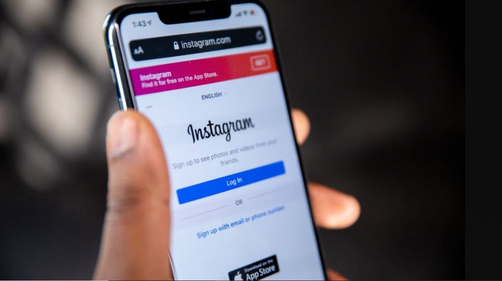 Instagram dice que ayuda a paliar el sufrimiento de los adolescentes