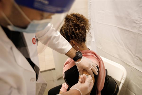 Nueva York impondrá la vacuna a los trabajadores del sector privado