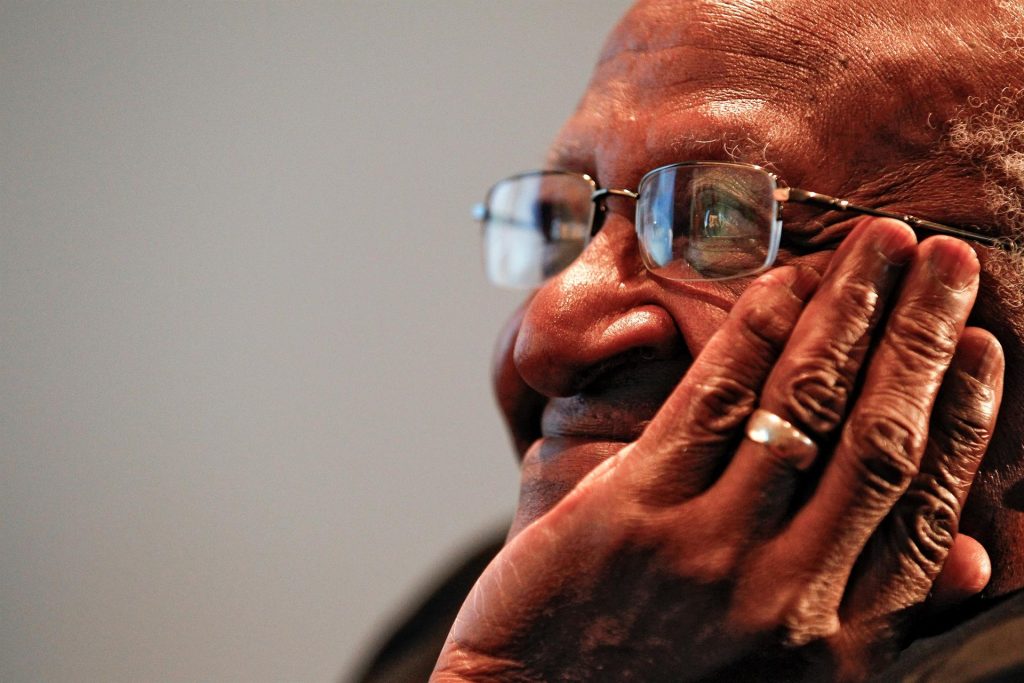 Muere a los 90 años el arzobispo sudafricano y Nobel de la Paz Desmond Tutu