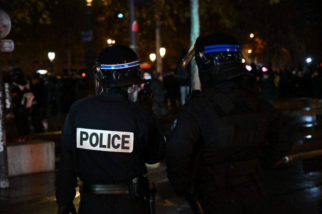 Arrestados dos jóvenes sospechosos de planear un ataque en Navidad en Francia