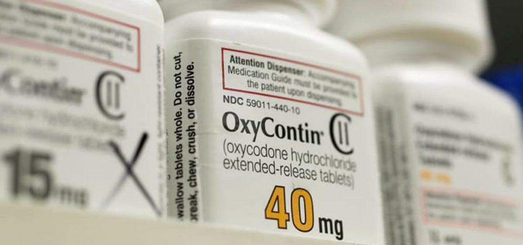 Jueza anula el acuerdo de bancarrota que protegía a los propietarios de la farmacéutica Purdue