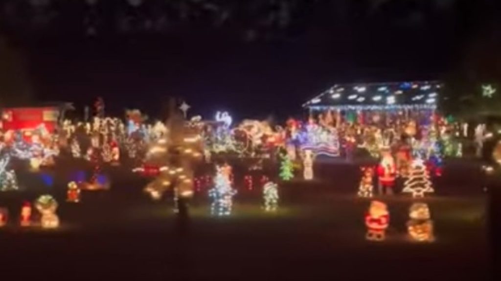 Luces de Navidad iluminan 5 acres en Florida