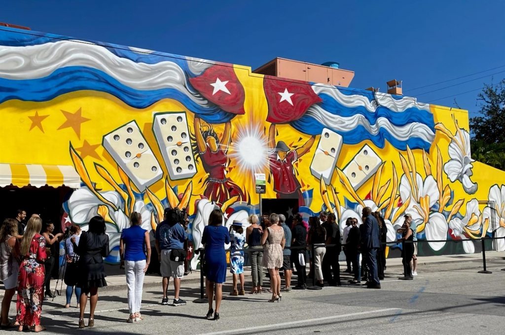 Mural en Florida inspirado en el 11J de Cuba será subastado como TNF