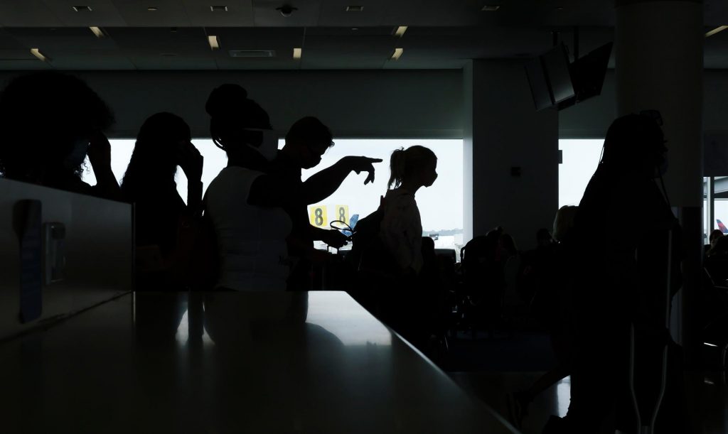 Más de mil vuelos cancelados por sexta jornada de perturbaciones en EEUU