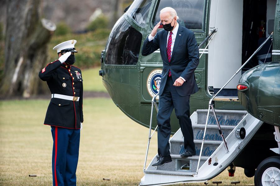 Biden conversará hoy con Zelenski sobre seguridad y cooperación militar