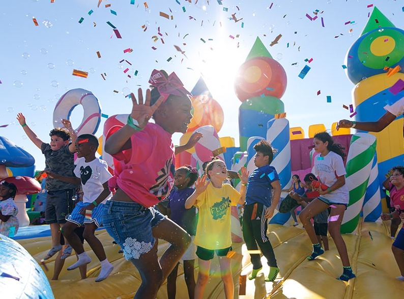 Parque inflable más grande del mundo llegará en febrero a Kissimmee