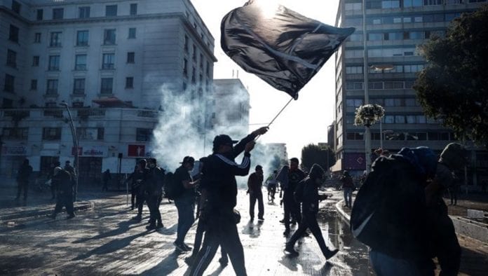 Condenan a un coronel de Carabineros de Chile por disparar a un manifestante en el estallido social