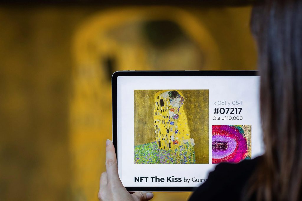 "El Beso" de Klimt, vendido a "trozos" en forma de exclusivos vales digitales