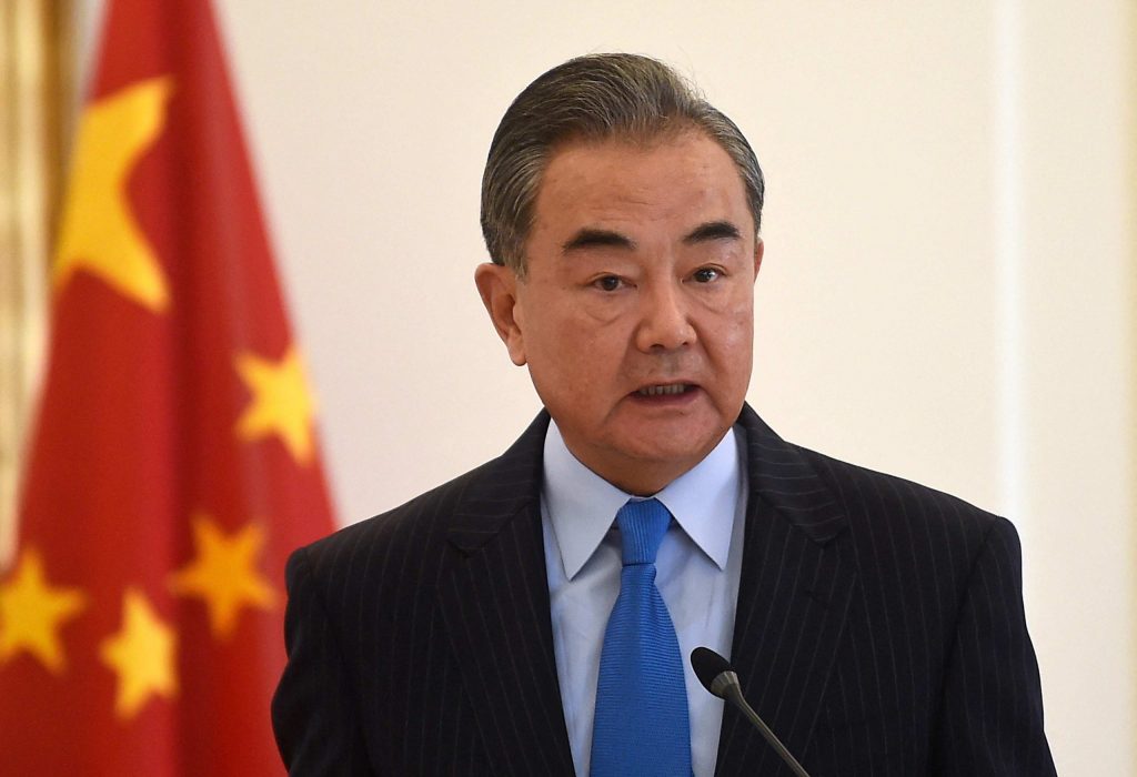 China avisa a EEUU que "expansión" militar no solucionará crisis en Ucrania
