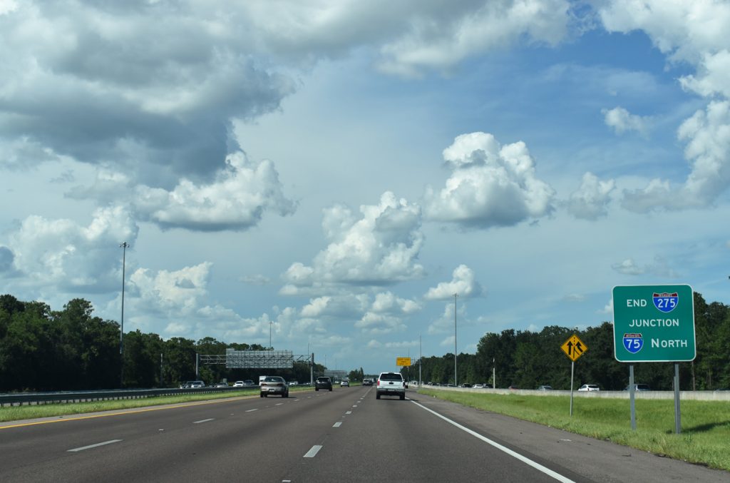 Tres personas resultaron muertas en una colisión en la I-75