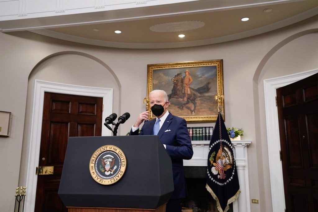 Presidente Biden pide al Congreso incluir la igualdad de género en la Constitución