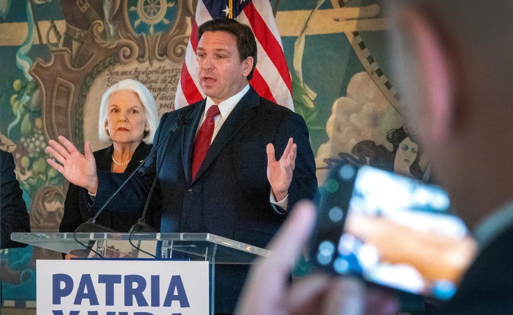Más tratamiento de anticuerpos contra COVID-19 pide gobernador de Florida