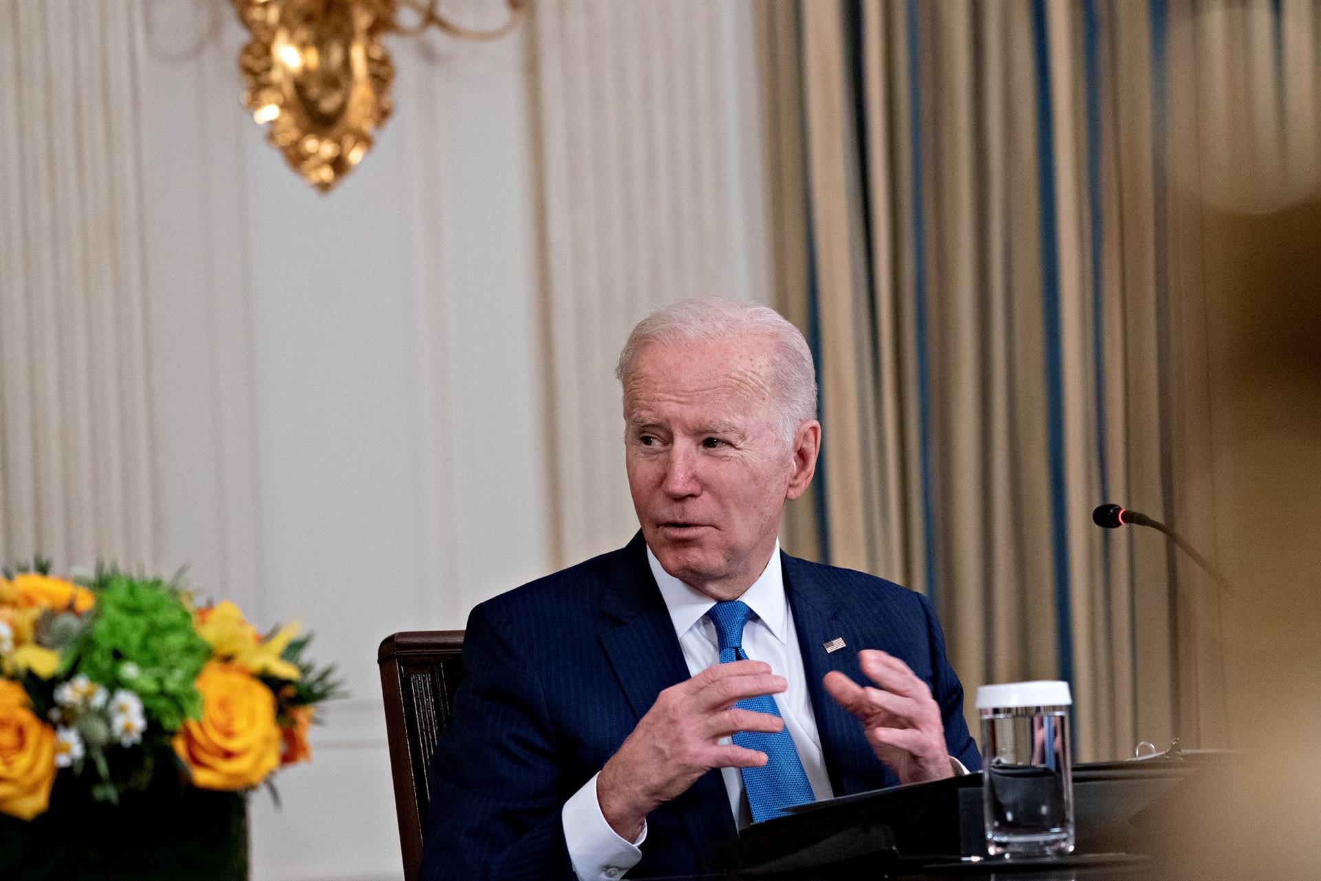 Biden pide hacer "justicia" y aprobar una ley contra la violencia machista