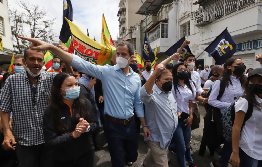 Guaidó prometió "volver a las calles" para pedir "elecciones libres y justas"