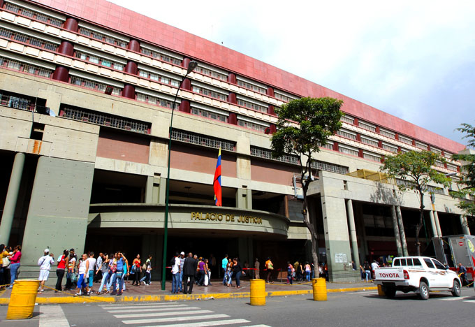 Tribunal ordena detención de 35 personas en Venezuela por presunto nexo con "agrupaciones terroristas"