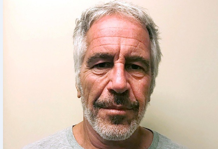 Hallan muerto en prisión de Francia a un agente de modelos ligado a Epstein
