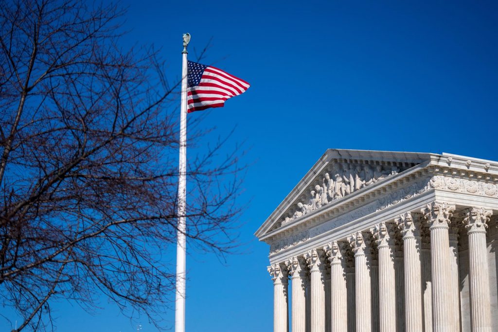 Corte Suprema de EEUU avala cuestionado mapa electoral de Alabama