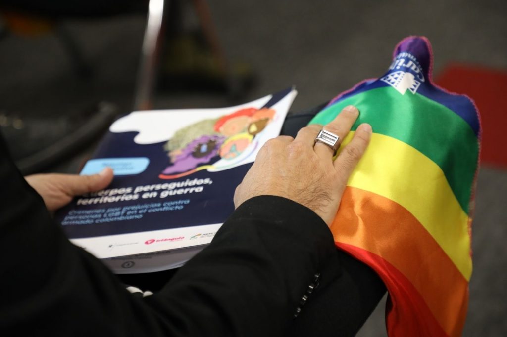 Colombia abre una línea de investigación sobre menores LGTBI reclutados en el conflicto armado