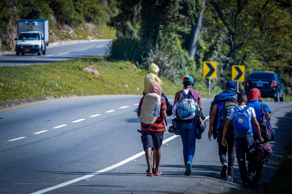 EEUU confirma que deportó a 2 migrantes venezolanos a Colombia