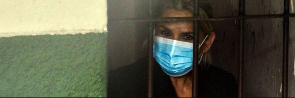 Áñez denuncia ser presa política en una Bolivia "casi medieval y totalitaria"