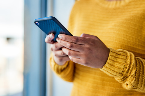 El ciberacoso y las adicciones, los riesgos de Internet y las redes sociales