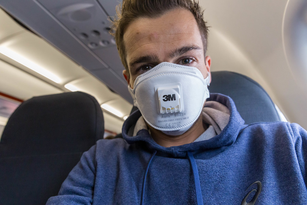DeSantis respalda demanda de pilotos en contra de los CDC por mandato de uso de mascarillas en los aviones
