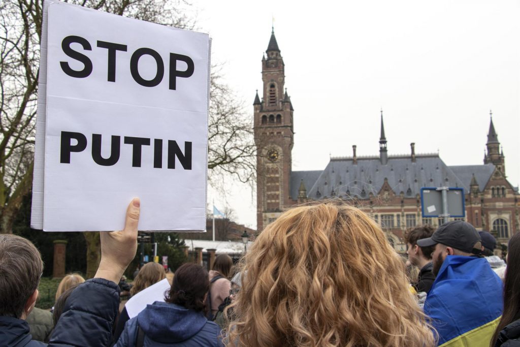 CIJ exige a Rusia detener la guerra y Ucrania lo ve como una victoria