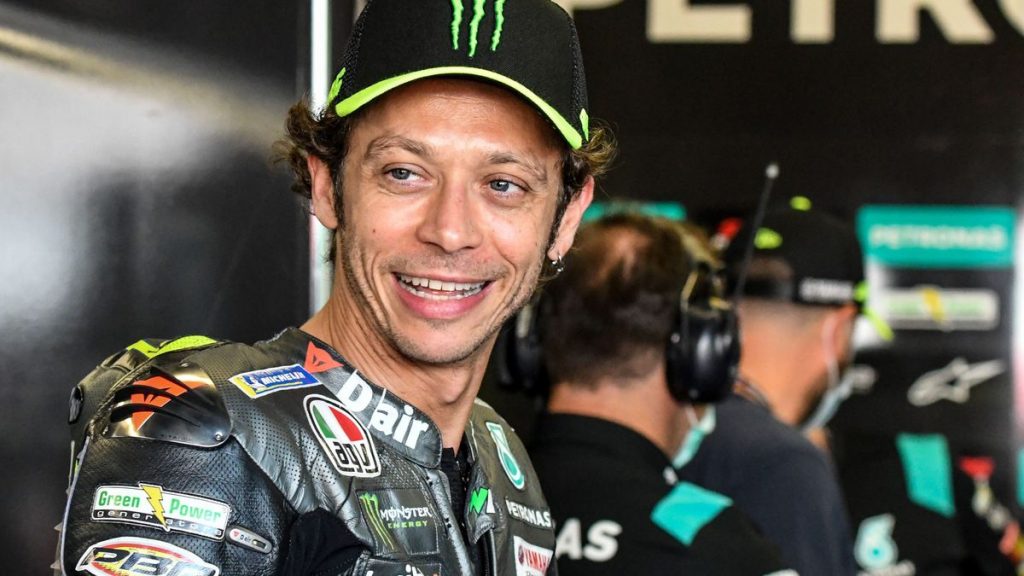 Valentino Rossi anuncia que es papá