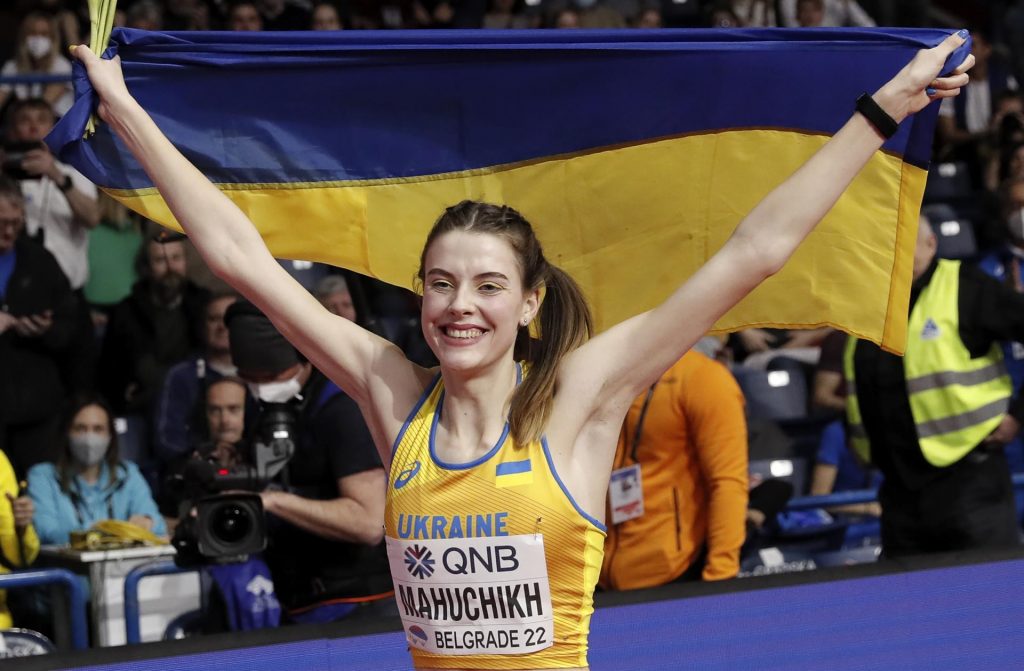 Joven ucraniana logra emotiva victoria en el Mundial de Atletismo