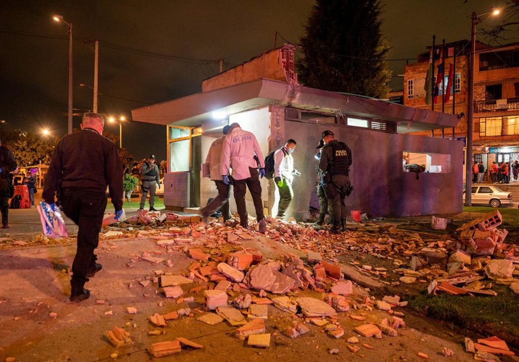 Niño de 12 años murió en el atentado con explosivos contra un comando de la Policía de Bogotá