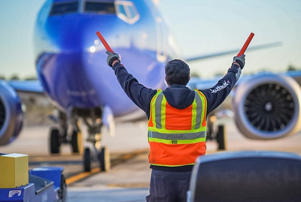 Pasajera de avión recibió falsa amenaza de bomba en Puerto Rico