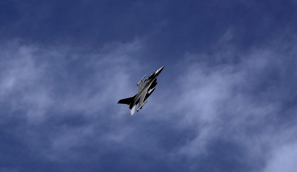 Avión de combate de EEUU con 4 tripulantes se estrella durante maniobras de la OTAN en Noruega
