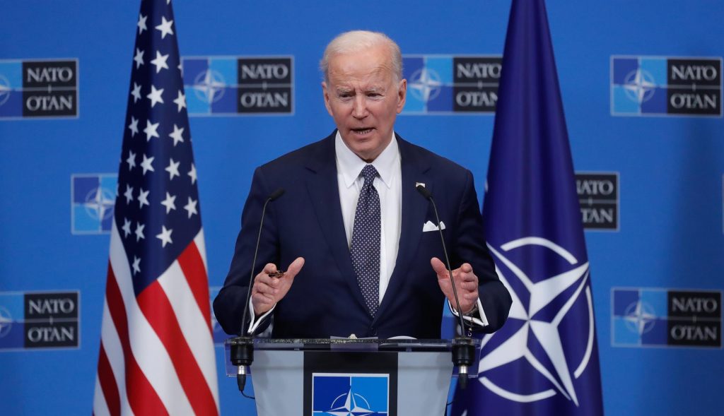 Biden promete responder si Rusia usa armas químicas y pide su expulsión del G20